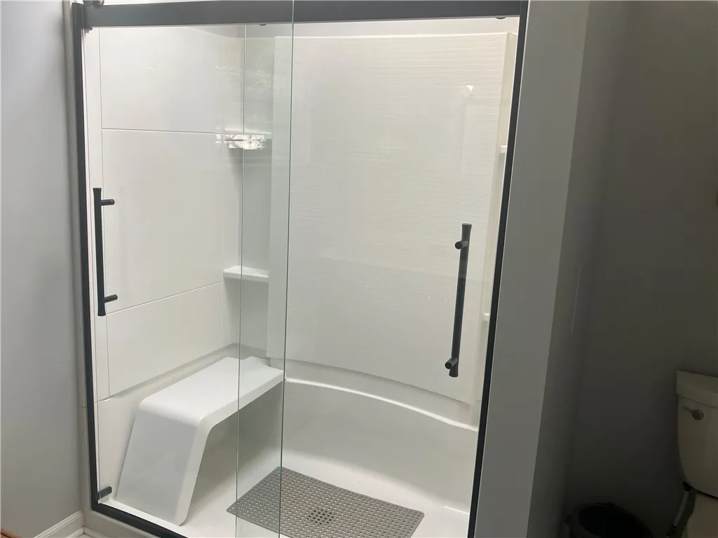 6381 Roberts Drive, Victor, New York 14564, Victor, New York 14564, 4 Bedrooms Bedrooms, 7 Rooms Rooms,2 BathroomsBathrooms,Residential,For Sale,6381 Roberts Drive, Victor, New York 14564,R1633688