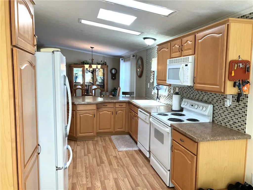 6381 Roberts Drive, Victor, New York 14564, Victor, New York 14564, 4 Bedrooms Bedrooms, 7 Rooms Rooms,2 BathroomsBathrooms,Residential,Closed,6381 Roberts Drive, Victor, New York 14564,0,R1633688