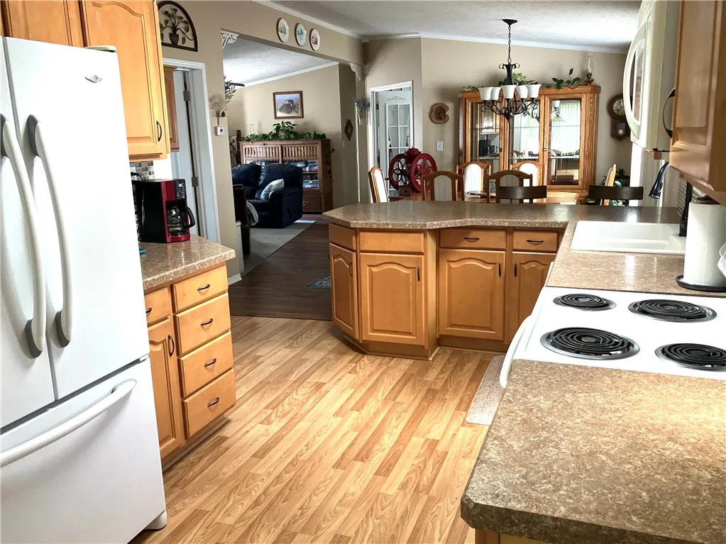 6381 Roberts Drive, Victor, New York 14564, Victor, New York 14564, 4 Bedrooms Bedrooms, 7 Rooms Rooms,2 BathroomsBathrooms,Residential,Closed,6381 Roberts Drive, Victor, New York 14564,0,R1633688