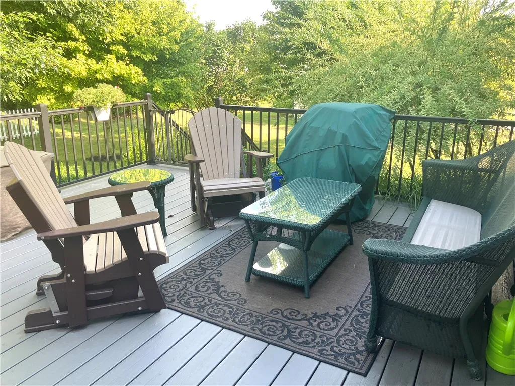 6381 Roberts Drive, Victor, New York 14564, Victor, New York 14564, 4 Bedrooms Bedrooms, 7 Rooms Rooms,2 BathroomsBathrooms,Residential,Closed,6381 Roberts Drive, Victor, New York 14564,0,R1633688