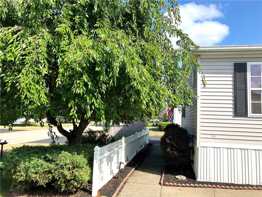 6381 Roberts Drive, Victor, New York 14564, Victor, New York 14564, 4 Bedrooms Bedrooms, 7 Rooms Rooms,2 BathroomsBathrooms,Residential,Closed,6381 Roberts Drive, Victor, New York 14564,0,R1633688