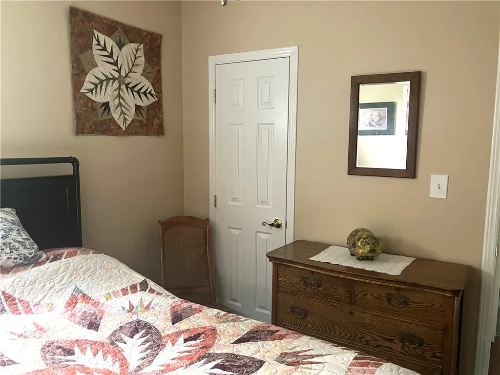 6381 Roberts Drive, Victor, New York 14564, Victor, New York 14564, 4 Bedrooms Bedrooms, 7 Rooms Rooms,2 BathroomsBathrooms,Residential,For Sale,6381 Roberts Drive, Victor, New York 14564,R1633688