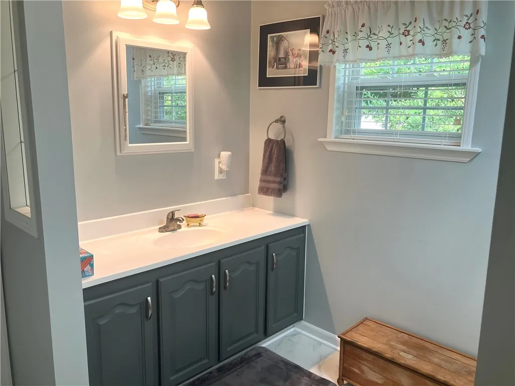 6381 Roberts Drive, Victor, New York 14564, Victor, New York 14564, 4 Bedrooms Bedrooms, 7 Rooms Rooms,2 BathroomsBathrooms,Residential,Closed,6381 Roberts Drive, Victor, New York 14564,0,R1633688