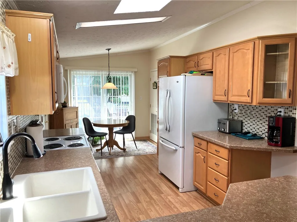 6381 Roberts Drive, Victor, New York 14564, Victor, New York 14564, 4 Bedrooms Bedrooms, 7 Rooms Rooms,2 BathroomsBathrooms,Residential,Closed,6381 Roberts Drive, Victor, New York 14564,0,R1633688