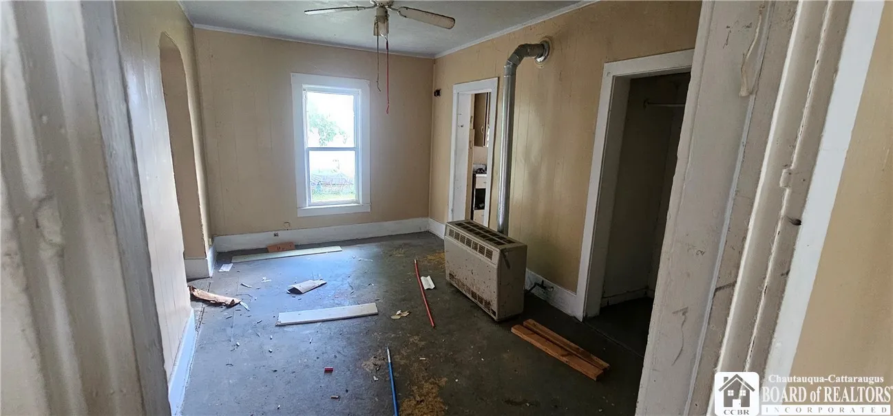 Upper back apt