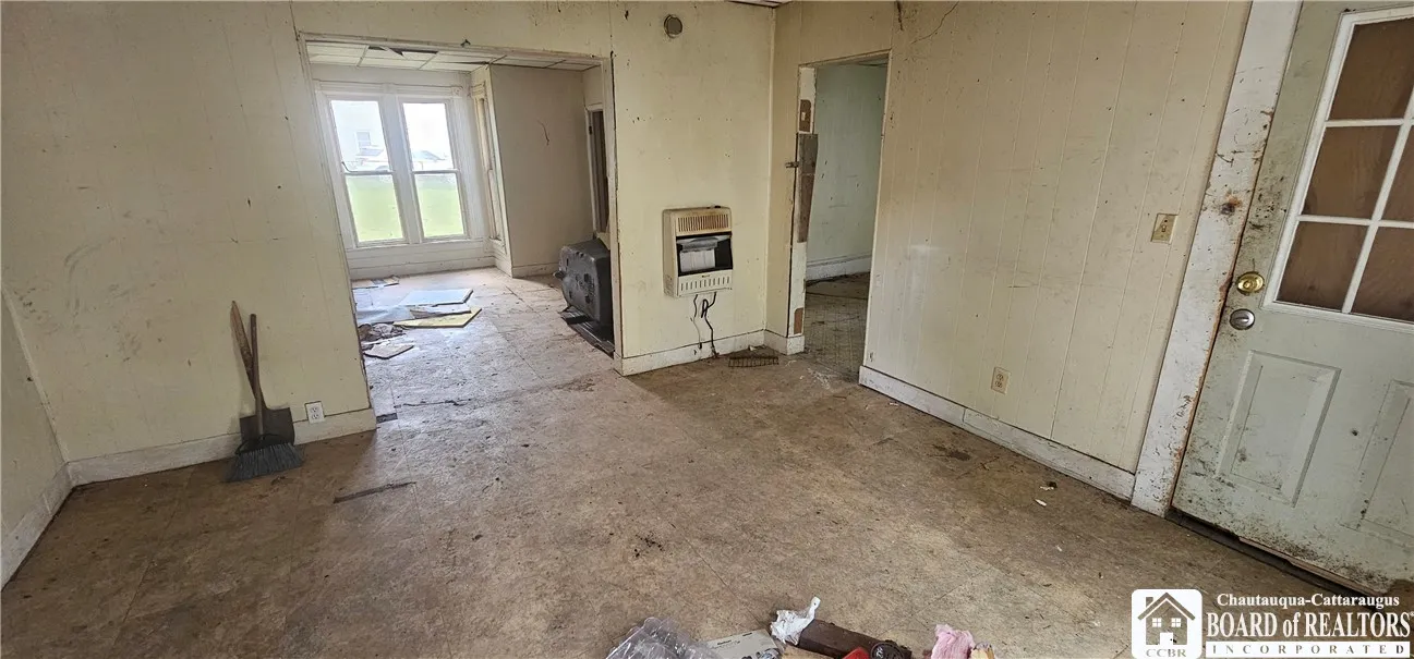 Lower front apt