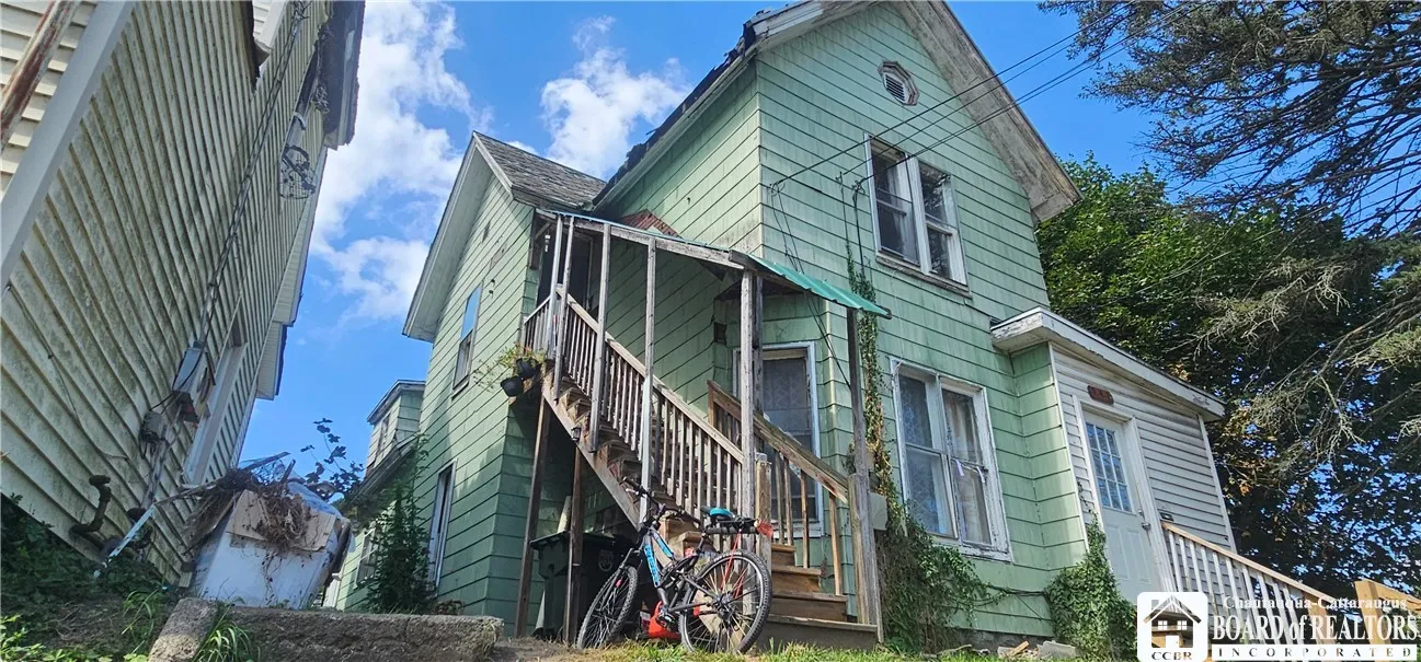 541 Crescent Street, Jamestown, New York 14701, Jamestown, New York 14701, 4 Bedrooms Bedrooms, ,2 BathroomsBathrooms,Residential,For Sale,541 Crescent Street, Jamestown, New York 14701,0,R1633398