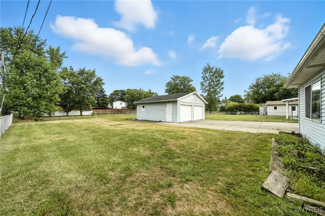 264 Willowbend Road, Tonawanda, New York 14150, Tonawanda, New York 14150, 3 Bedrooms Bedrooms, 8 Rooms Rooms,1 BathroomBathrooms,Residential,For Sale,264 Willowbend Road, Tonawanda, New York 14150,0,B1631594