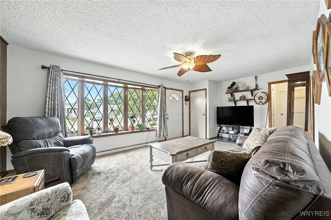 264 Willowbend Road, Tonawanda, New York 14150, Tonawanda, New York 14150, 3 Bedrooms Bedrooms, 8 Rooms Rooms,1 BathroomBathrooms,Residential,For Sale,264 Willowbend Road, Tonawanda, New York 14150,0,B1631594