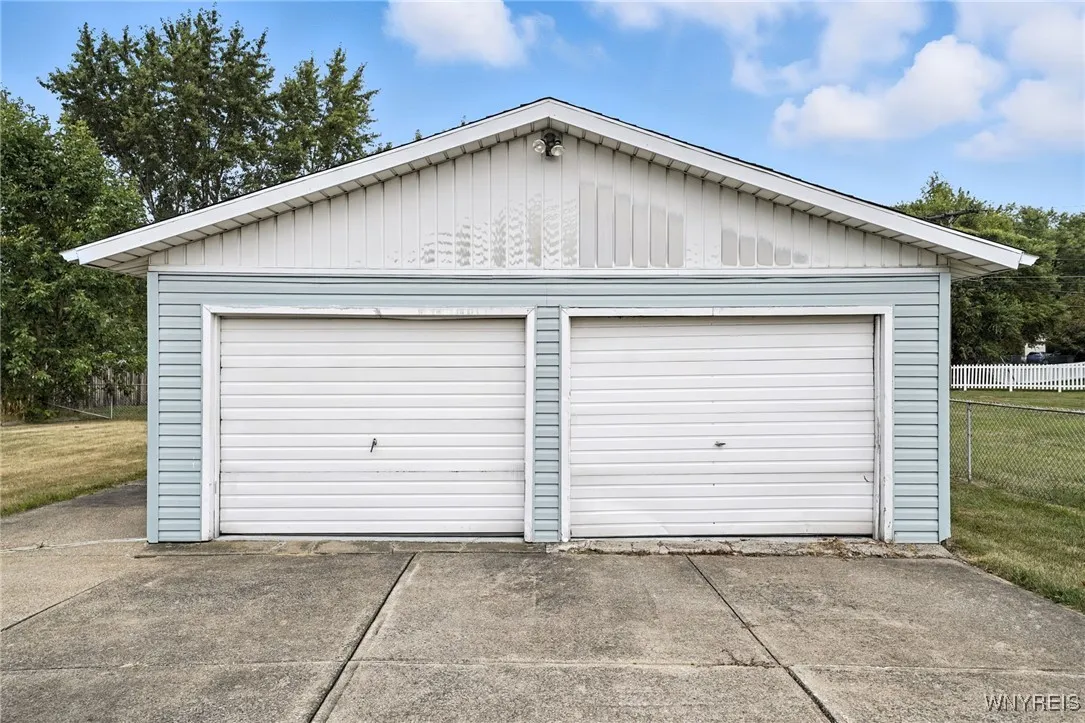 264 Willowbend Road, Tonawanda, New York 14150, Tonawanda, New York 14150, 3 Bedrooms Bedrooms, 8 Rooms Rooms,1 BathroomBathrooms,Residential,For Sale,264 Willowbend Road, Tonawanda, New York 14150,0,B1631594