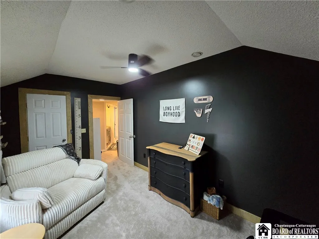 10 King Street, Eldred, Pennsylvania 16731, Eldred, Pennsylvania 16731, 3 Bedrooms Bedrooms, 9 Rooms Rooms,2 BathroomsBathrooms,Residential,For Sale,10 King Street, Eldred, Pennsylvania 16731,0,R1631899