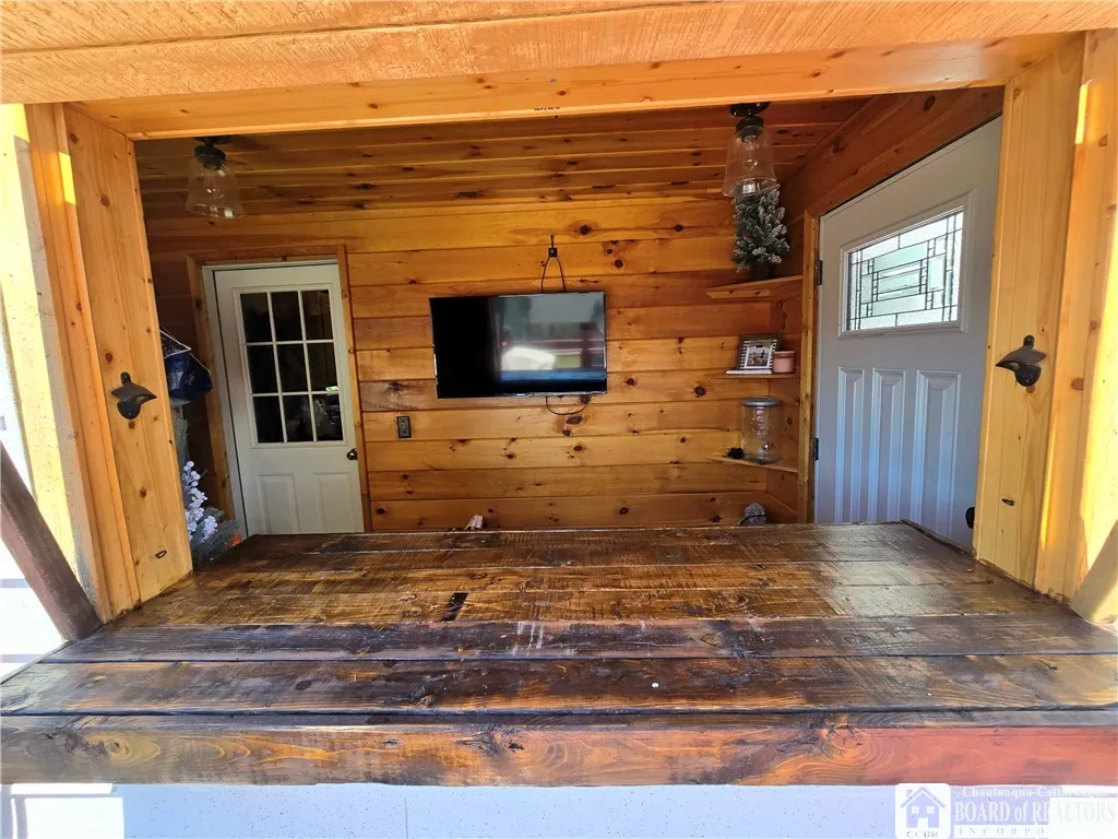 10 King Street, Eldred, Pennsylvania 16731, Eldred, Pennsylvania 16731, 3 Bedrooms Bedrooms, 9 Rooms Rooms,2 BathroomsBathrooms,Residential,For Sale,10 King Street, Eldred, Pennsylvania 16731,0,R1631899