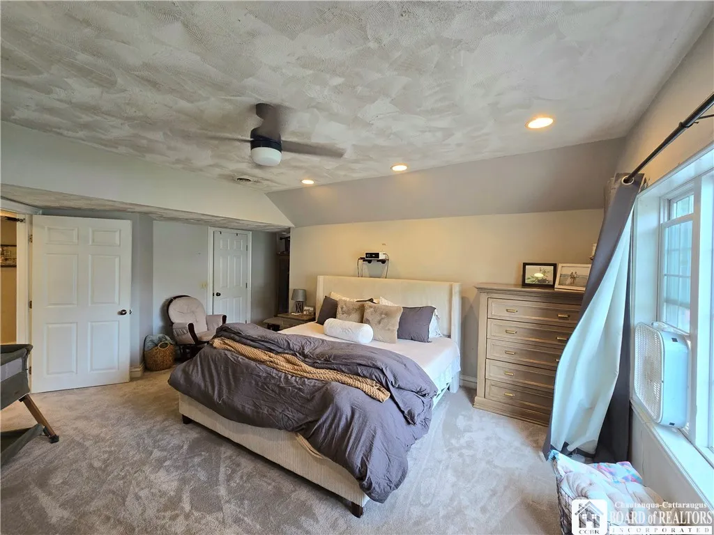 10 King Street, Eldred, Pennsylvania 16731, Eldred, Pennsylvania 16731, 3 Bedrooms Bedrooms, 9 Rooms Rooms,2 BathroomsBathrooms,Residential,For Sale,10 King Street, Eldred, Pennsylvania 16731,0,R1631899