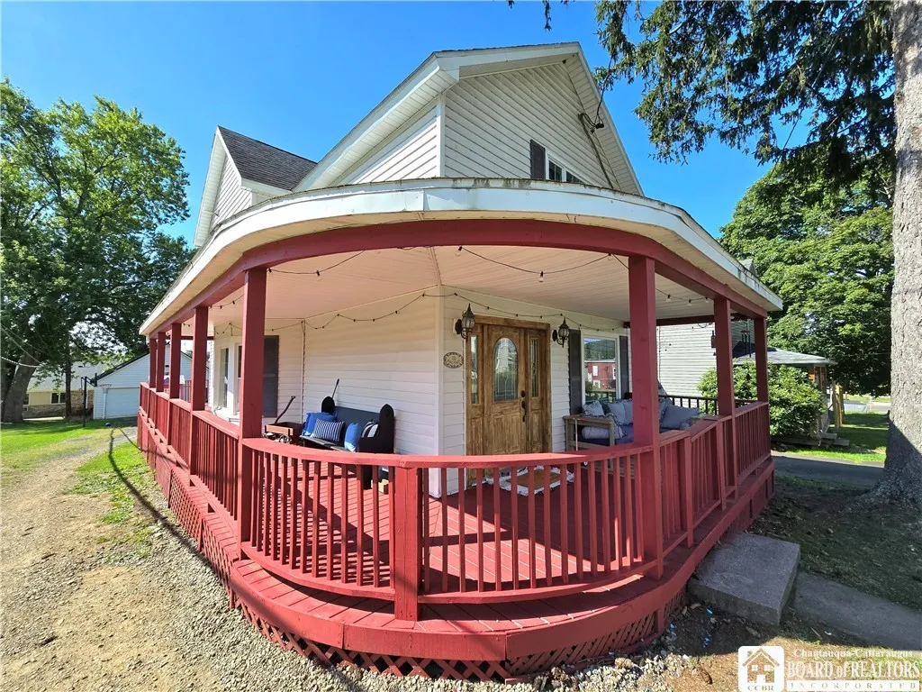 10 King Street, Eldred, Pennsylvania 16731, Eldred, Pennsylvania 16731, 3 Bedrooms Bedrooms, 9 Rooms Rooms,2 BathroomsBathrooms,Residential,For Sale,10 King Street, Eldred, Pennsylvania 16731,0,R1631899