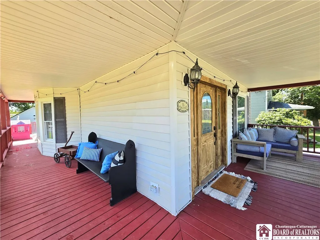 10 King Street, Eldred, Pennsylvania 16731, Eldred, Pennsylvania 16731, 3 Bedrooms Bedrooms, 9 Rooms Rooms,2 BathroomsBathrooms,Residential,For Sale,10 King Street, Eldred, Pennsylvania 16731,0,R1631899