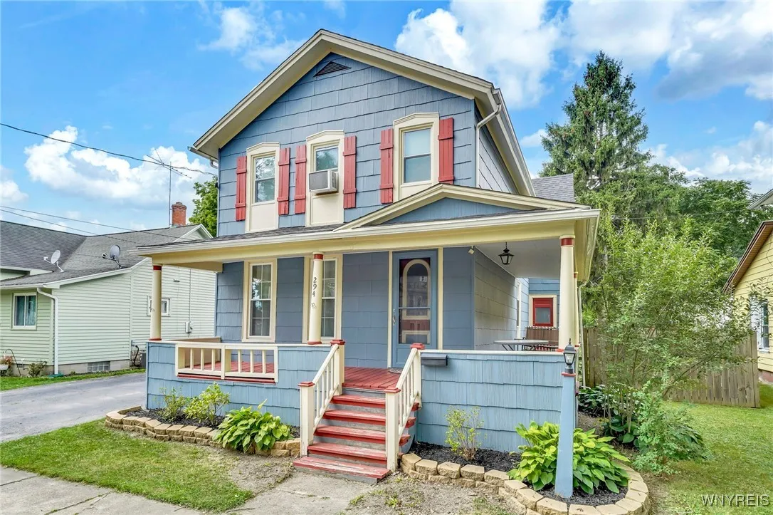 294 Broad Street, Tonawanda, New York 14150, Tonawanda, New York 14150, 4 Bedrooms Bedrooms, 8 Rooms Rooms,2 BathroomsBathrooms,Residential,For Sale,294 Broad Street, Tonawanda, New York 14150,0,B1633145