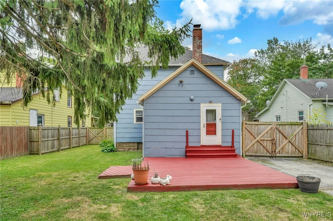 294 Broad Street, Tonawanda, New York 14150, Tonawanda, New York 14150, 4 Bedrooms Bedrooms, 8 Rooms Rooms,2 BathroomsBathrooms,Residential,For Sale,294 Broad Street, Tonawanda, New York 14150,0,B1633145