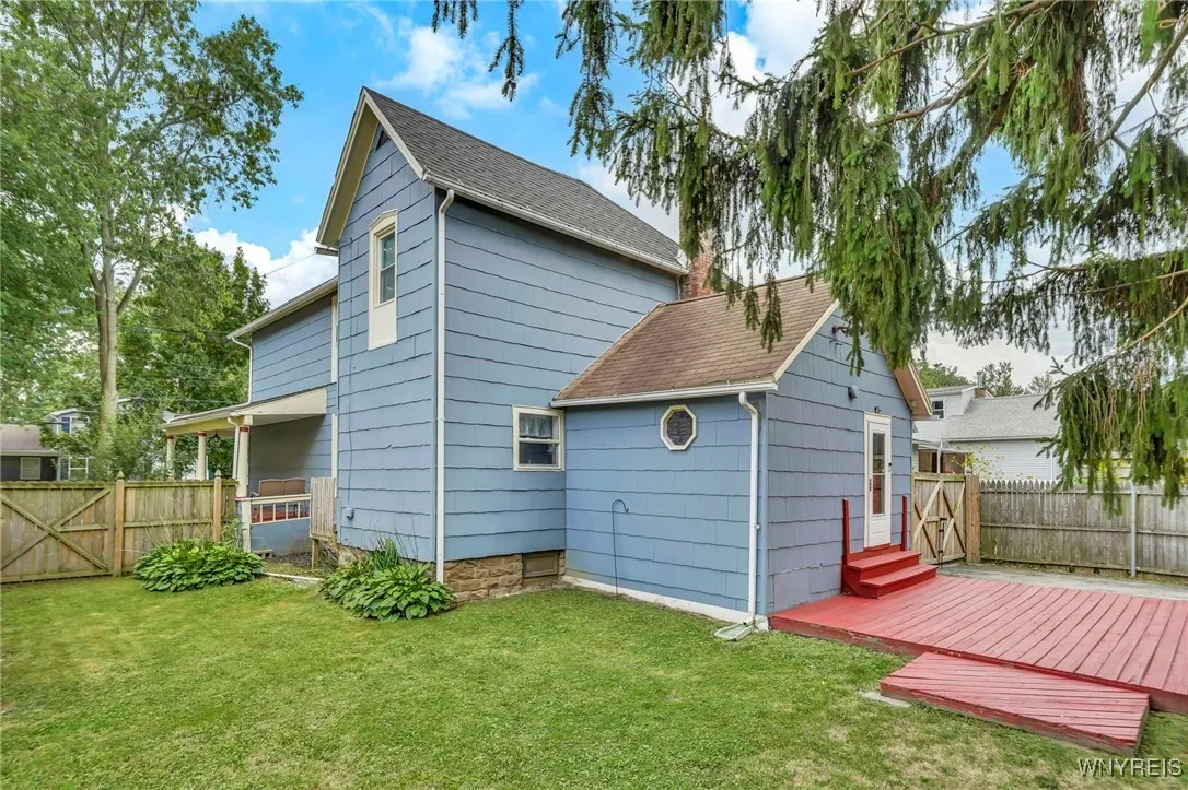 294 Broad Street, Tonawanda, New York 14150, Tonawanda, New York 14150, 4 Bedrooms Bedrooms, 8 Rooms Rooms,2 BathroomsBathrooms,Residential,For Sale,294 Broad Street, Tonawanda, New York 14150,0,B1633145