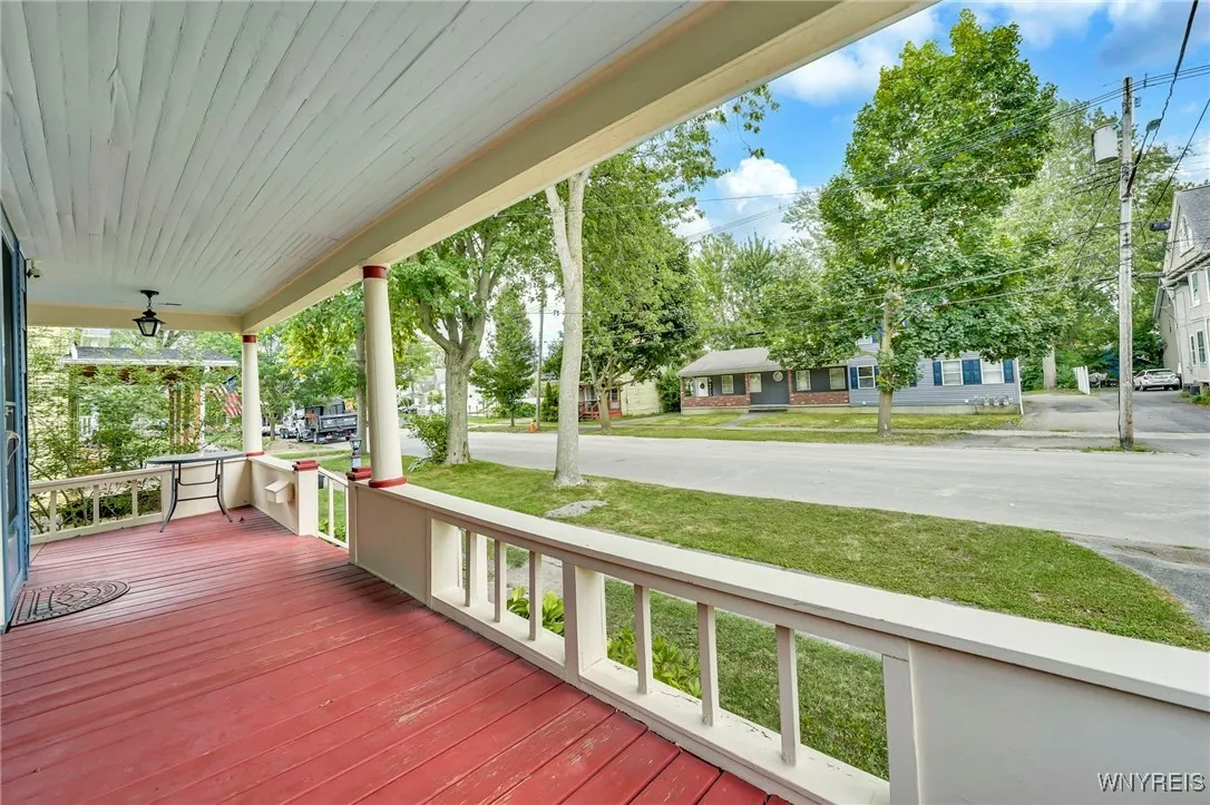 294 Broad Street, Tonawanda, New York 14150, Tonawanda, New York 14150, 4 Bedrooms Bedrooms, 8 Rooms Rooms,2 BathroomsBathrooms,Residential,For Sale,294 Broad Street, Tonawanda, New York 14150,0,B1633145