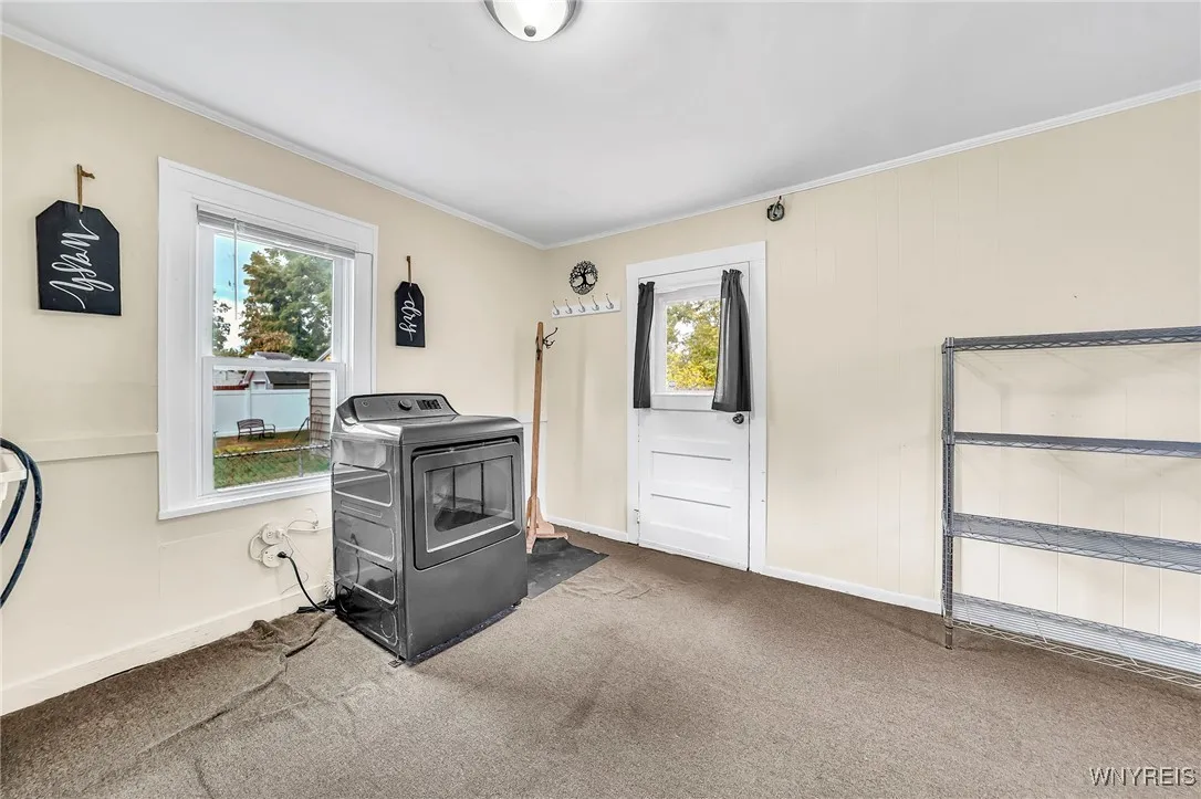 294 Broad Street, Tonawanda, New York 14150, Tonawanda, New York 14150, 4 Bedrooms Bedrooms, 8 Rooms Rooms,2 BathroomsBathrooms,Residential,For Sale,294 Broad Street, Tonawanda, New York 14150,0,B1633145