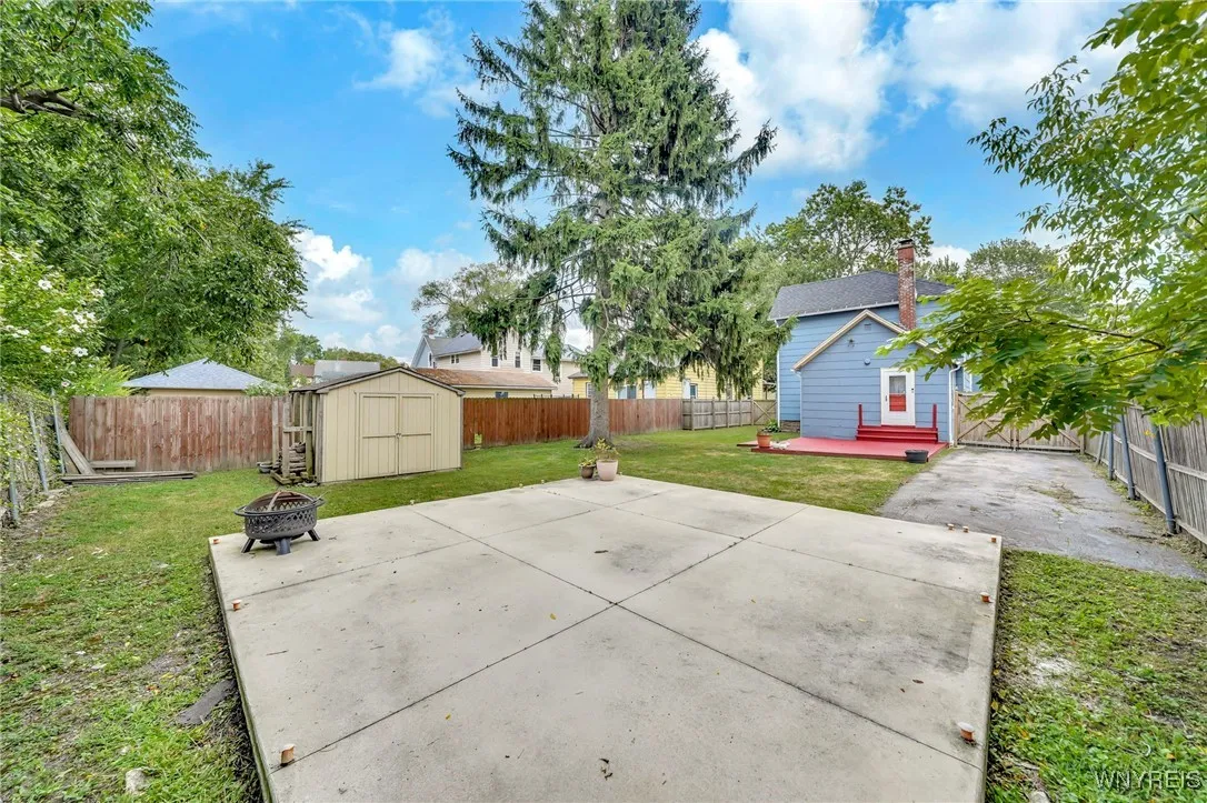 294 Broad Street, Tonawanda, New York 14150, Tonawanda, New York 14150, 4 Bedrooms Bedrooms, 8 Rooms Rooms,2 BathroomsBathrooms,Residential,For Sale,294 Broad Street, Tonawanda, New York 14150,0,B1633145
