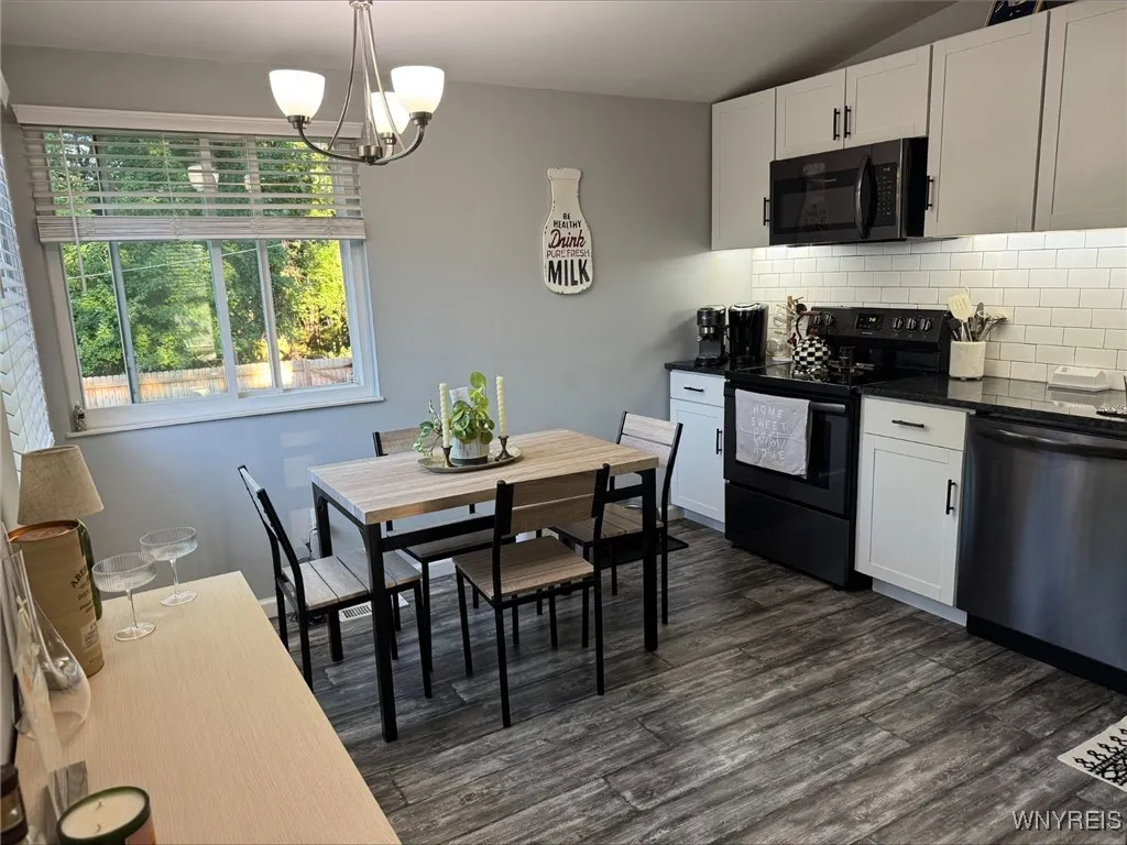 344 Denrose Drive, Amherst, New York 14228, Amherst, New York 14228, 3 Bedrooms Bedrooms, 6 Rooms Rooms,1 BathroomBathrooms,Residential,For Sale,344 Denrose Drive, Amherst, New York 14228,0,B1633694