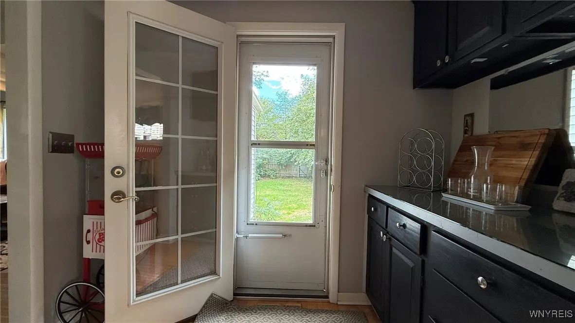 140 Parkledge Drive, Amherst, New York 14226, Amherst, New York 14226, 5 Bedrooms Bedrooms, 10 Rooms Rooms,2 BathroomsBathrooms,Residential,For Sale,140 Parkledge Drive, Amherst, New York 14226,B1632646
