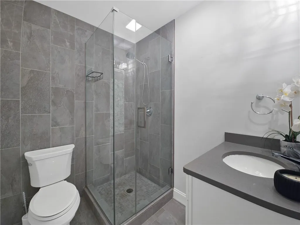 Main Bath