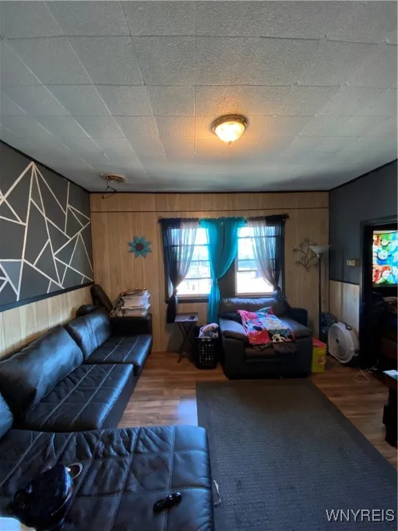 1776 Clinton Street, Buffalo, New York 14206, Buffalo, New York 14206, 8 Bedrooms Bedrooms, ,3 BathroomsBathrooms,Residential,For Sale,1776 Clinton Street, Buffalo, New York 14206,0,B1633432