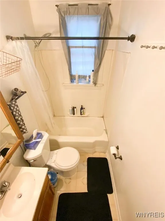 41 Weiss Street, Buffalo, New York 14206, Buffalo, New York 14206, 6 Bedrooms Bedrooms, ,2 BathroomsBathrooms,Residential,For Sale,41 Weiss Street, Buffalo, New York 14206,B1633513