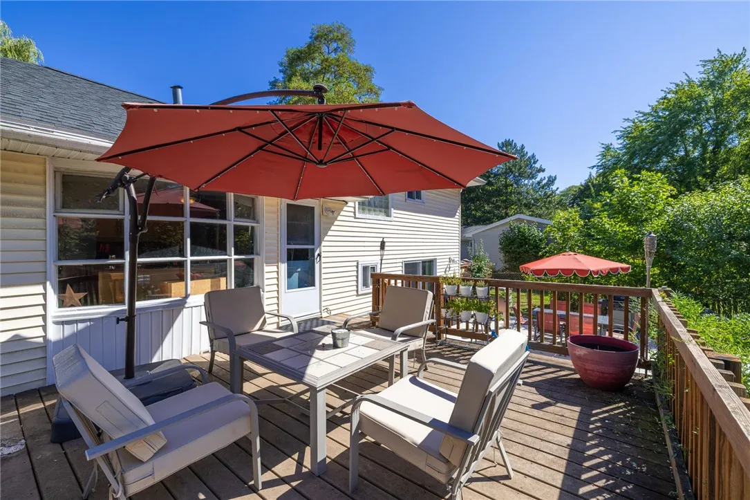1265 Calkins Road, Henrietta, New York 14534, Henrietta, New York 14534, 3 Bedrooms Bedrooms, 7 Rooms Rooms,2 BathroomsBathrooms,Residential,For Sale,1265 Calkins Road, Henrietta, New York 14534,0,R1632889