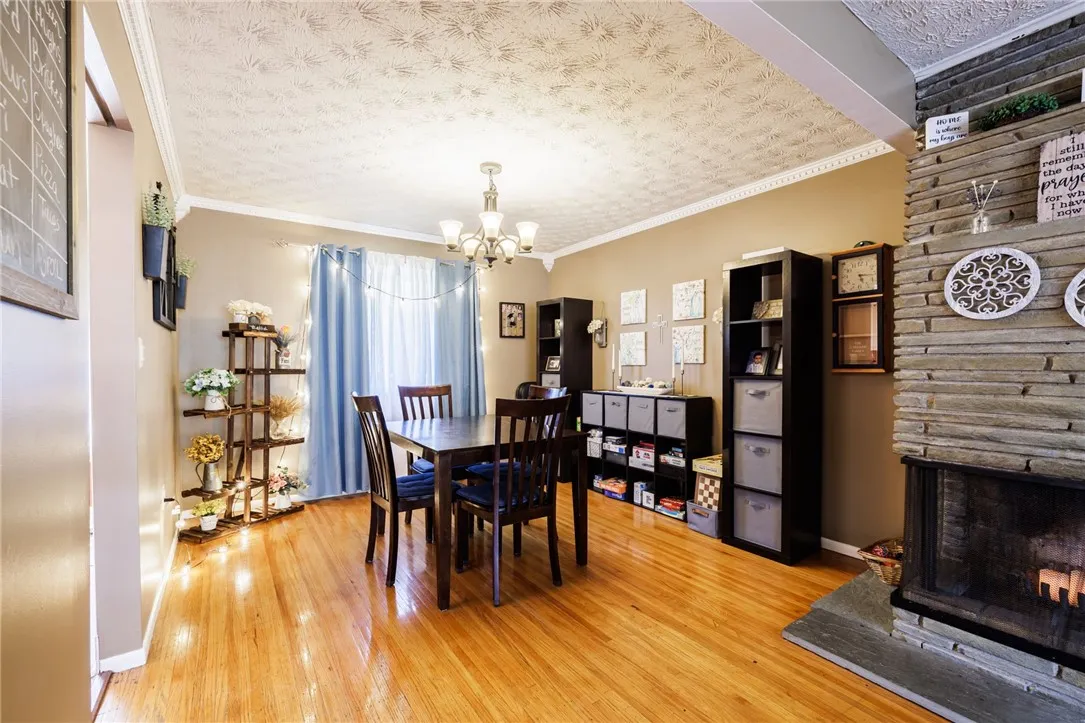 1265 Calkins Road, Henrietta, New York 14534, Henrietta, New York 14534, 3 Bedrooms Bedrooms, 7 Rooms Rooms,2 BathroomsBathrooms,Residential,For Sale,1265 Calkins Road, Henrietta, New York 14534,0,R1632889