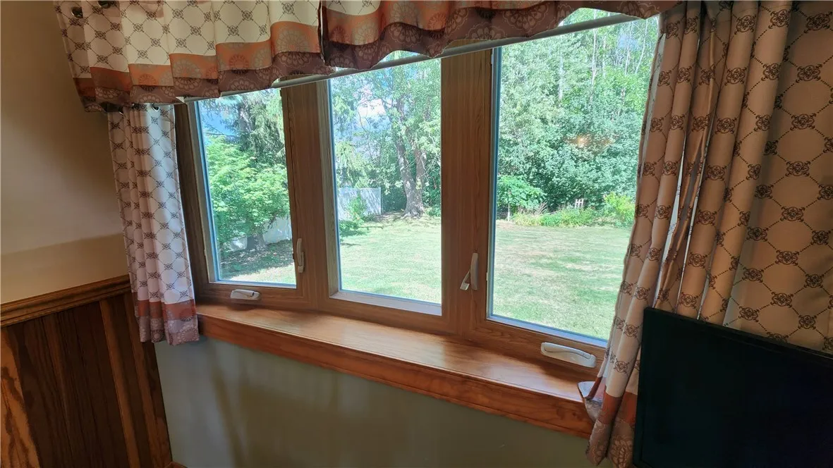 4 Bobbie Drive, Gates, New York 14606, Gates, New York 14606, 3 Bedrooms Bedrooms, 5 Rooms Rooms,1 BathroomBathrooms,Residential,For Sale,4 Bobbie Drive, Gates, New York 14606,R1633705