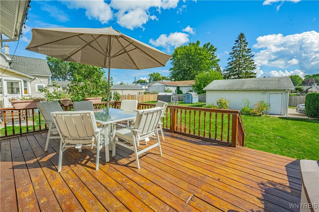 2731 West Avenue, Newfane, New York 14108, Newfane, New York 14108, 3 Bedrooms Bedrooms, 6 Rooms Rooms,1 BathroomBathrooms,Residential,For Sale,2731 West Avenue, Newfane, New York 14108,0,B1633628