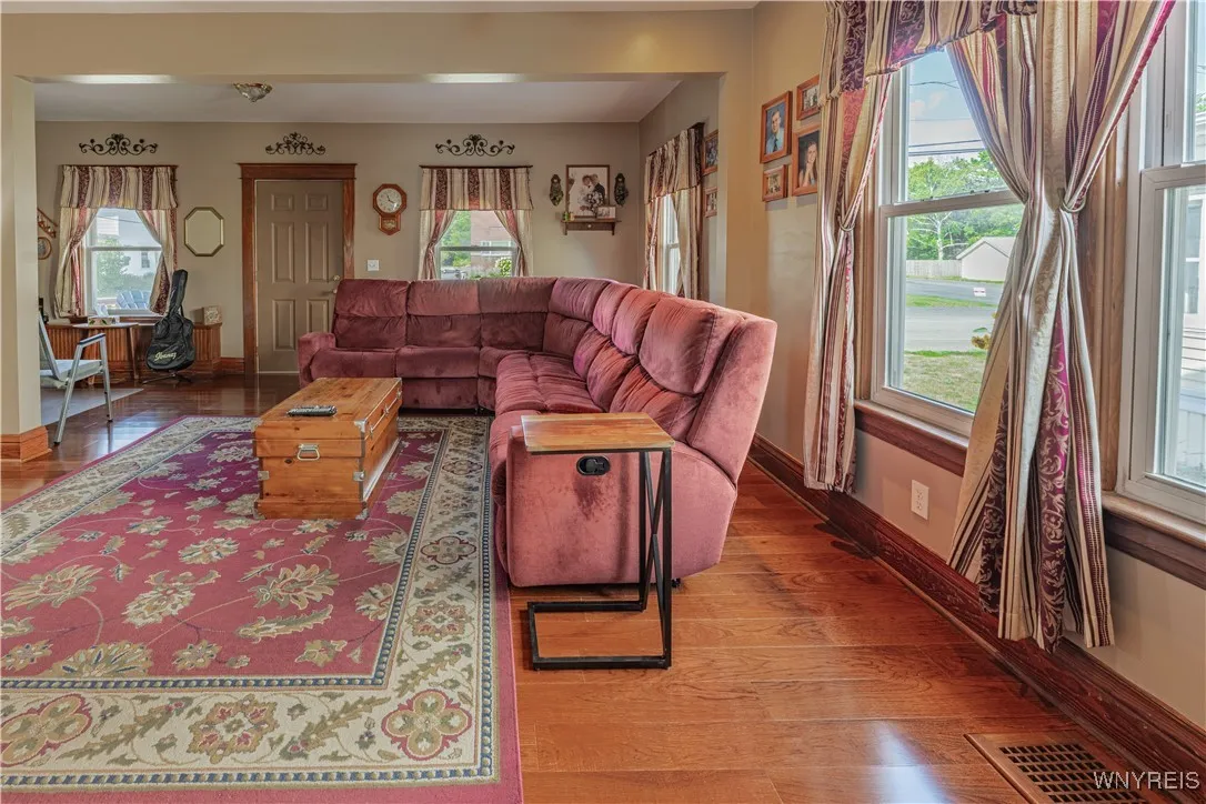 2731 West Avenue, Newfane, New York 14108, Newfane, New York 14108, 3 Bedrooms Bedrooms, 6 Rooms Rooms,1 BathroomBathrooms,Residential,For Sale,2731 West Avenue, Newfane, New York 14108,0,B1633628