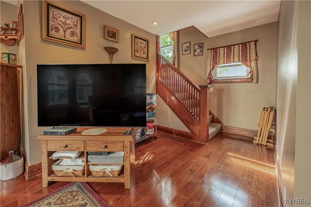 2731 West Avenue, Newfane, New York 14108, Newfane, New York 14108, 3 Bedrooms Bedrooms, 6 Rooms Rooms,1 BathroomBathrooms,Residential,For Sale,2731 West Avenue, Newfane, New York 14108,0,B1633628
