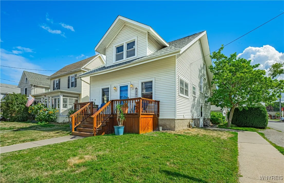 2731 West Avenue, Newfane, New York 14108, Newfane, New York 14108, 3 Bedrooms Bedrooms, 6 Rooms Rooms,1 BathroomBathrooms,Residential,For Sale,2731 West Avenue, Newfane, New York 14108,0,B1633628