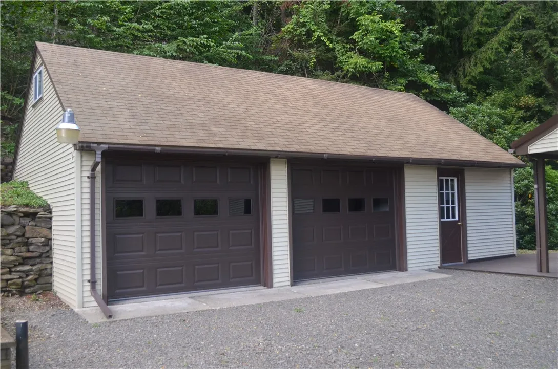 2 Car Detached Garage