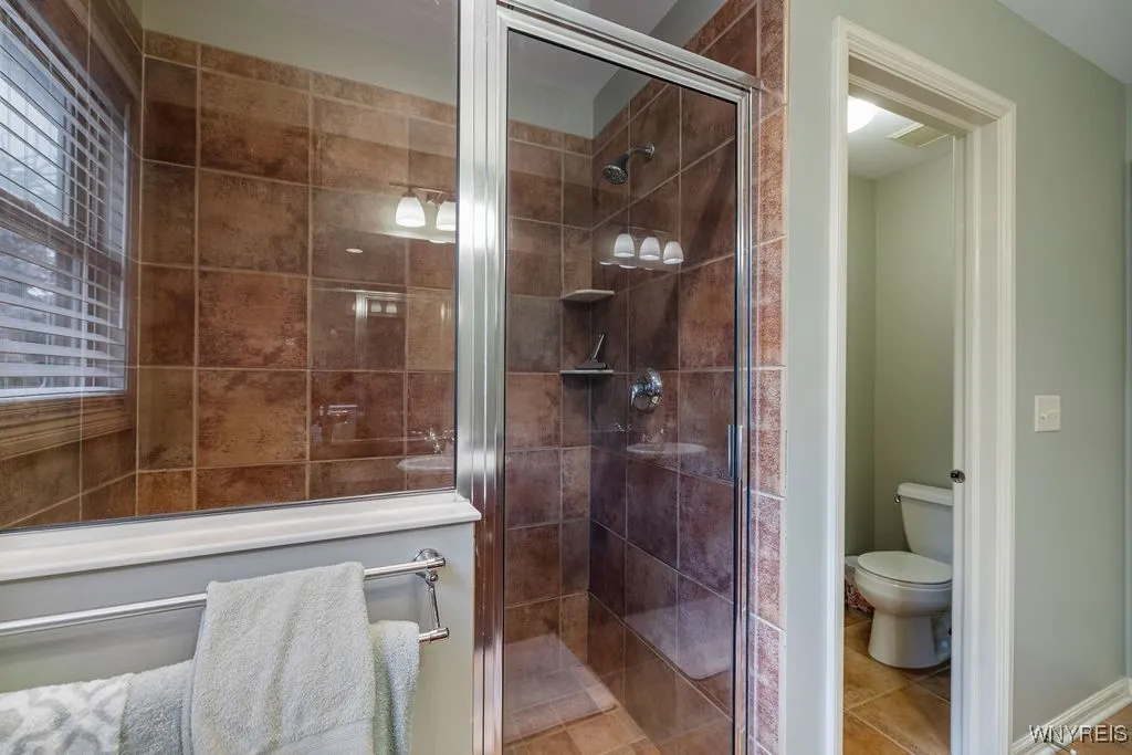 70 Briarwood Ln, Grand Island, New York 14072, Grand Island, New York 14072, 5 Bedrooms Bedrooms, 12 Rooms Rooms,3 BathroomsBathrooms,Residential,For Sale,70 Briarwood Ln, Grand Island, New York 14072,0,B1633095