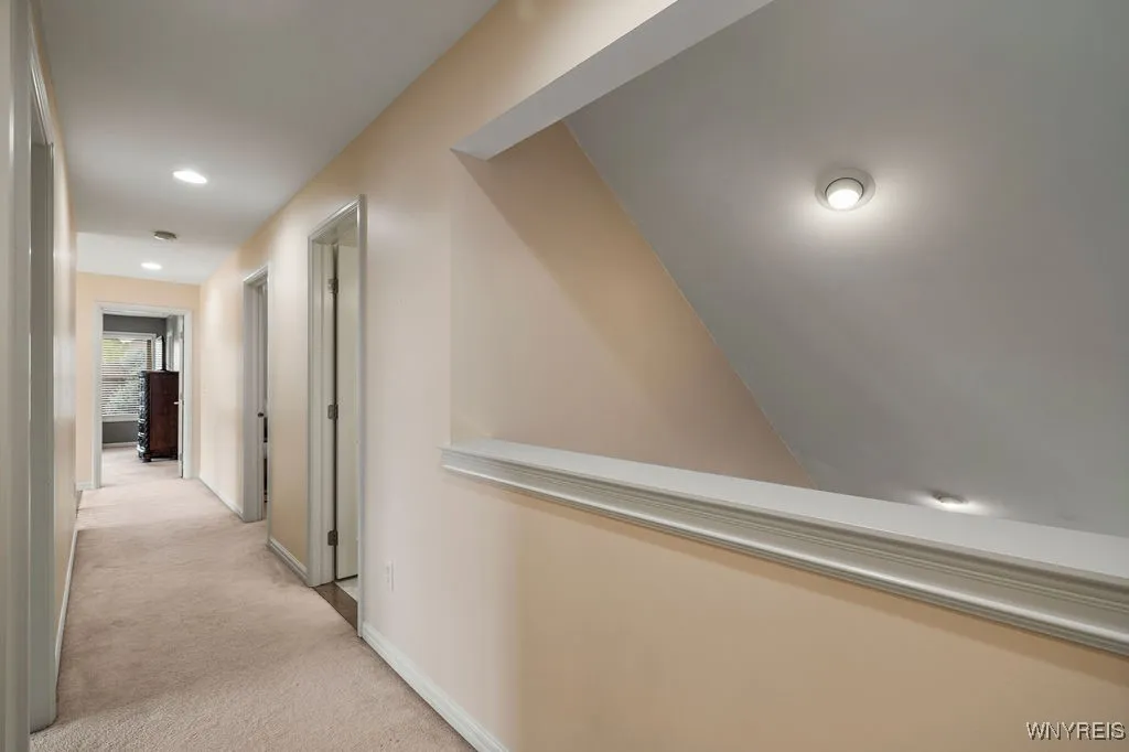 70 Briarwood Ln, Grand Island, New York 14072, Grand Island, New York 14072, 5 Bedrooms Bedrooms, 12 Rooms Rooms,3 BathroomsBathrooms,Residential,For Sale,70 Briarwood Ln, Grand Island, New York 14072,0,B1633095