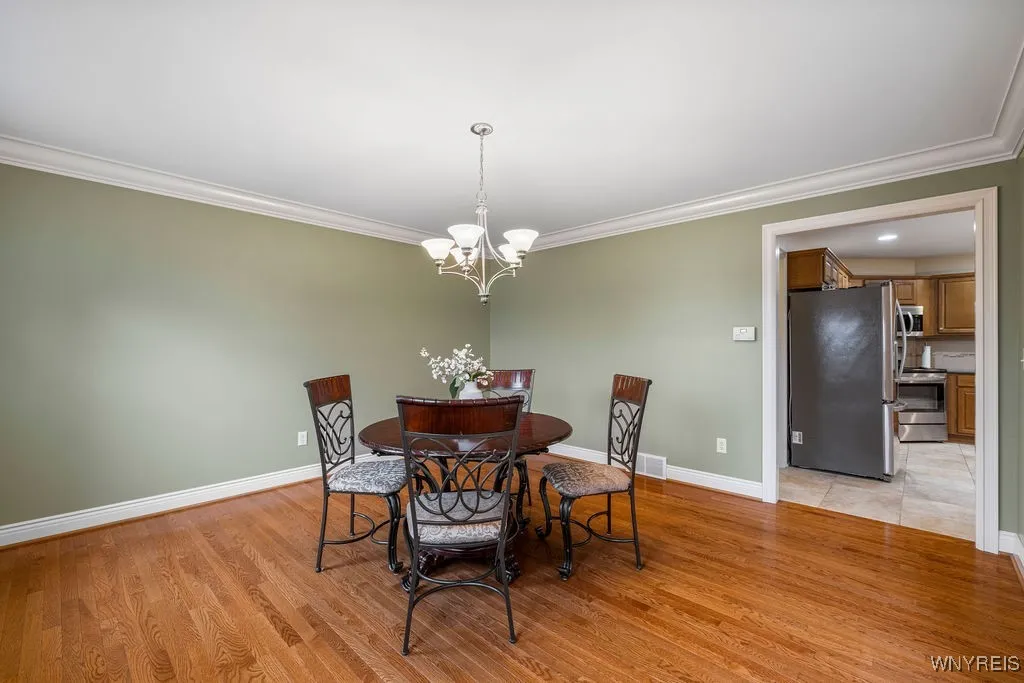 70 Briarwood Ln, Grand Island, New York 14072, Grand Island, New York 14072, 5 Bedrooms Bedrooms, 12 Rooms Rooms,3 BathroomsBathrooms,Residential,For Sale,70 Briarwood Ln, Grand Island, New York 14072,0,B1633095