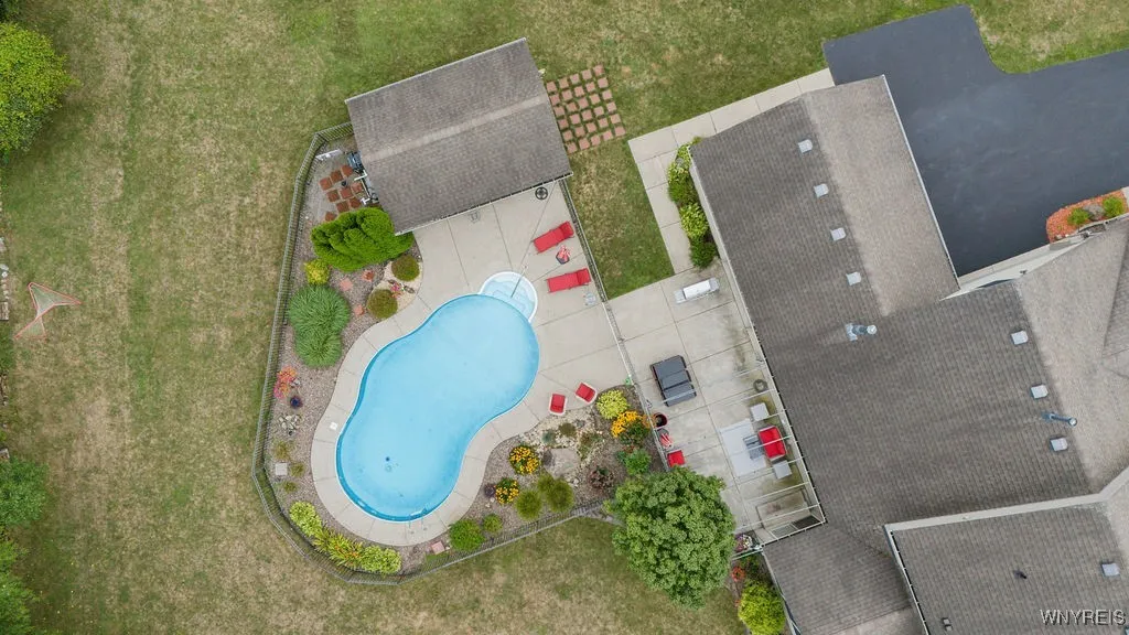 70 Briarwood Ln, Grand Island, New York 14072, Grand Island, New York 14072, 5 Bedrooms Bedrooms, 12 Rooms Rooms,3 BathroomsBathrooms,Residential,For Sale,70 Briarwood Ln, Grand Island, New York 14072,0,B1633095