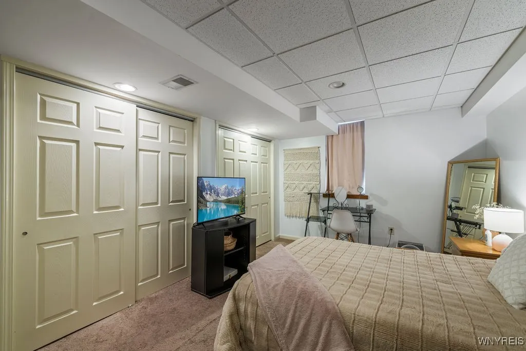 70 Briarwood Ln, Grand Island, New York 14072, Grand Island, New York 14072, 5 Bedrooms Bedrooms, 12 Rooms Rooms,3 BathroomsBathrooms,Residential,For Sale,70 Briarwood Ln, Grand Island, New York 14072,0,B1633095