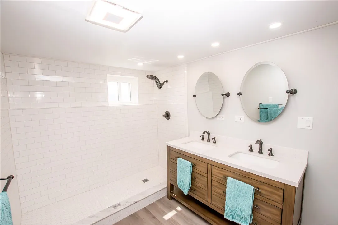 16353 West Lake Road, Pulteney, New York 14418, Pulteney, New York 14418, 3 Bedrooms Bedrooms, 10 Rooms Rooms,2 BathroomsBathrooms,Residential,For Sale,16353 West Lake Road, Pulteney, New York 14418,0,R1633601
