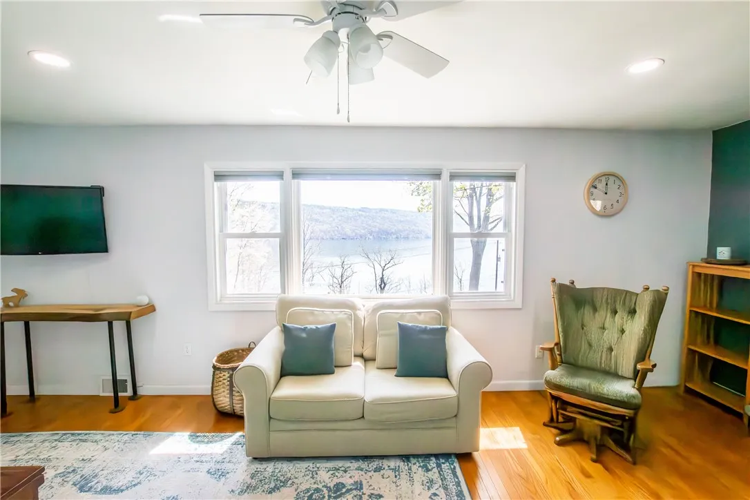 16353 West Lake Road, Pulteney, New York 14418, Pulteney, New York 14418, 3 Bedrooms Bedrooms, 10 Rooms Rooms,2 BathroomsBathrooms,Residential,For Sale,16353 West Lake Road, Pulteney, New York 14418,0,R1633601