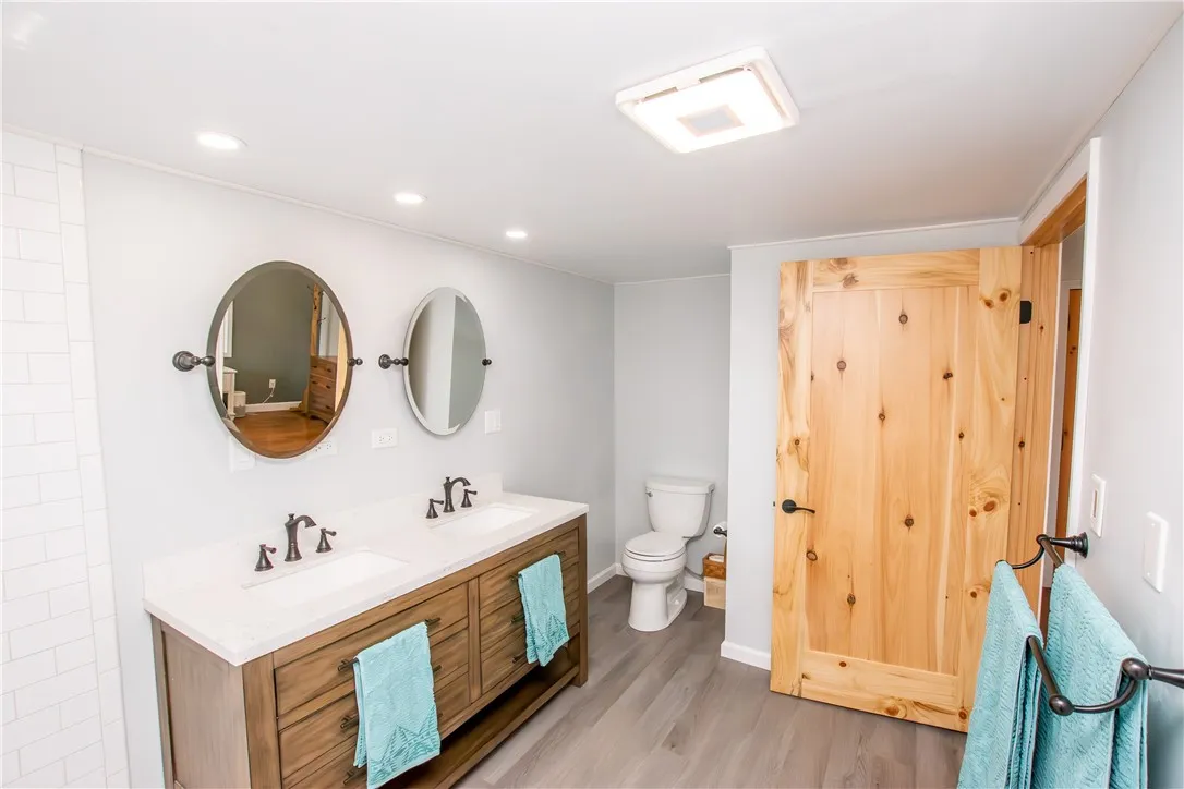16353 West Lake Road, Pulteney, New York 14418, Pulteney, New York 14418, 3 Bedrooms Bedrooms, 10 Rooms Rooms,2 BathroomsBathrooms,Residential,For Sale,16353 West Lake Road, Pulteney, New York 14418,0,R1633601