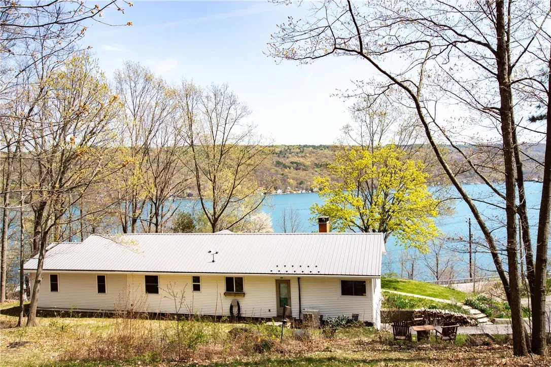 16353 West Lake Road, Pulteney, New York 14418, Pulteney, New York 14418, 3 Bedrooms Bedrooms, 10 Rooms Rooms,2 BathroomsBathrooms,Residential,For Sale,16353 West Lake Road, Pulteney, New York 14418,0,R1633601