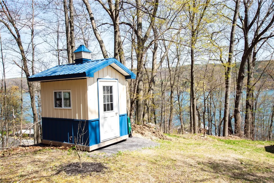 16353 West Lake Road, Pulteney, New York 14418, Pulteney, New York 14418, 3 Bedrooms Bedrooms, 10 Rooms Rooms,2 BathroomsBathrooms,Residential,For Sale,16353 West Lake Road, Pulteney, New York 14418,0,R1633601