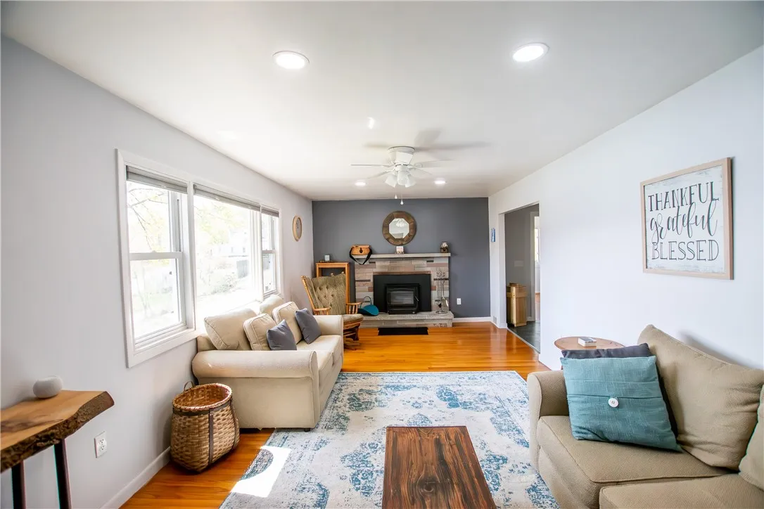16353 West Lake Road, Pulteney, New York 14418, Pulteney, New York 14418, 3 Bedrooms Bedrooms, 10 Rooms Rooms,2 BathroomsBathrooms,Residential,For Sale,16353 West Lake Road, Pulteney, New York 14418,0,R1633601