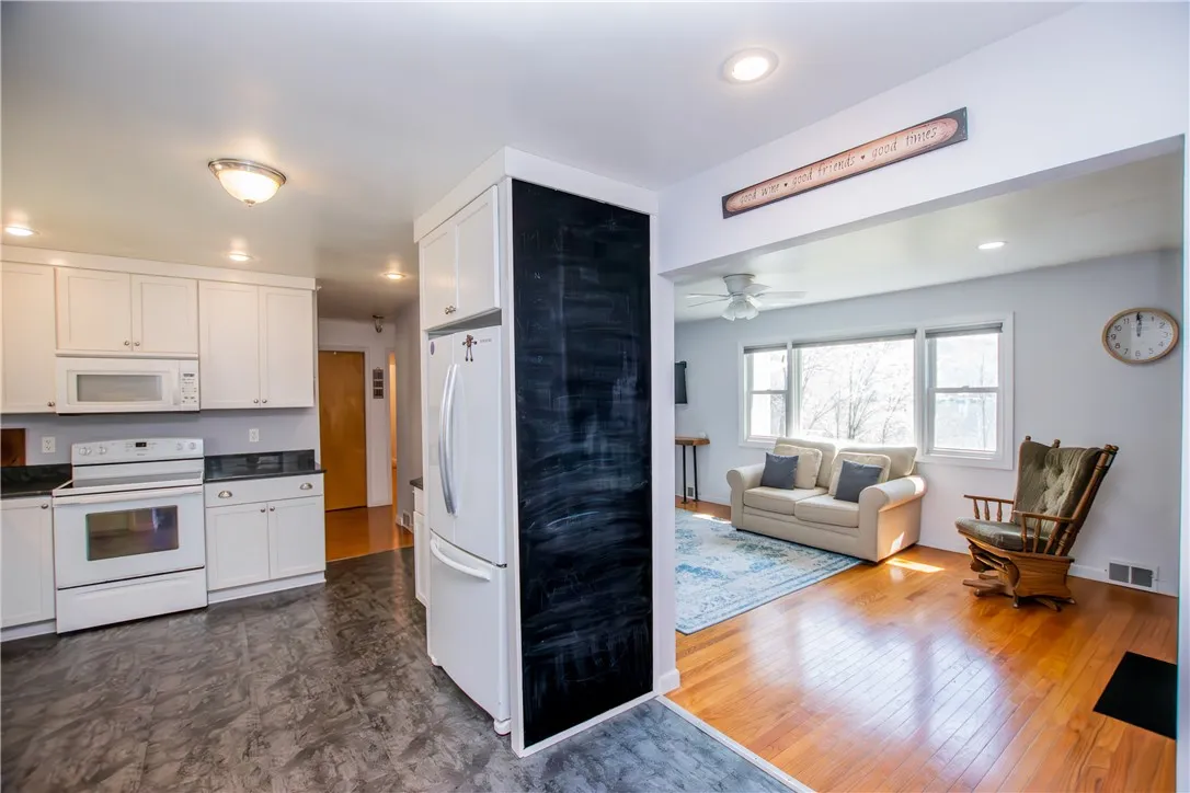 16353 West Lake Road, Pulteney, New York 14418, Pulteney, New York 14418, 3 Bedrooms Bedrooms, 10 Rooms Rooms,2 BathroomsBathrooms,Residential,For Sale,16353 West Lake Road, Pulteney, New York 14418,0,R1633601